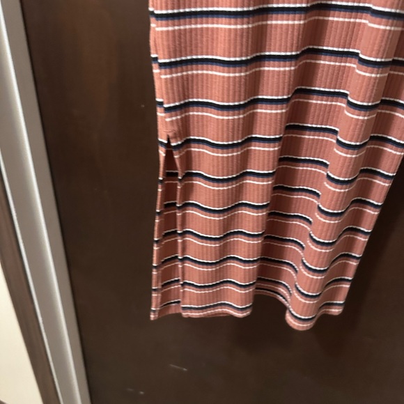 Small Adjustable Dress. MUST BE BUNDLED - Picture 5 of 6